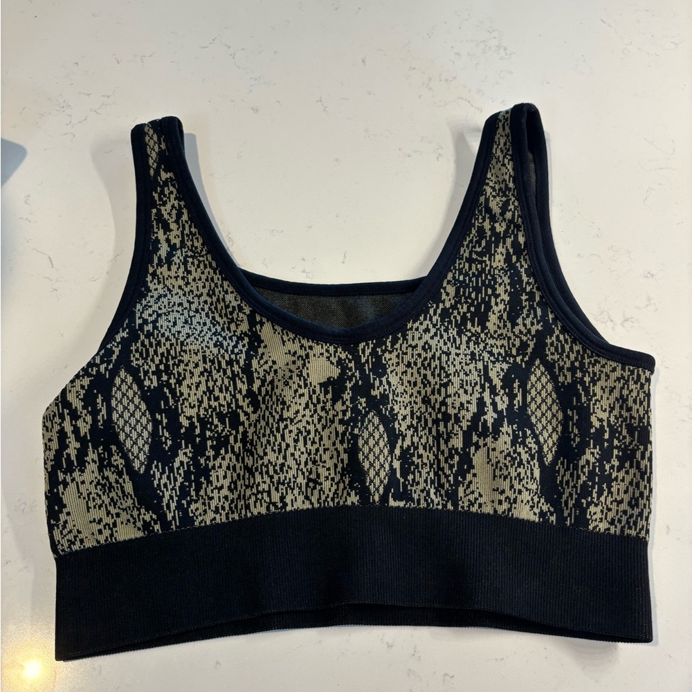 Fabletics snake print bra - Picture 2 of 5